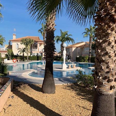 Schoenes Ferienbungalow In Los Altos Torrevieja Exterior foto